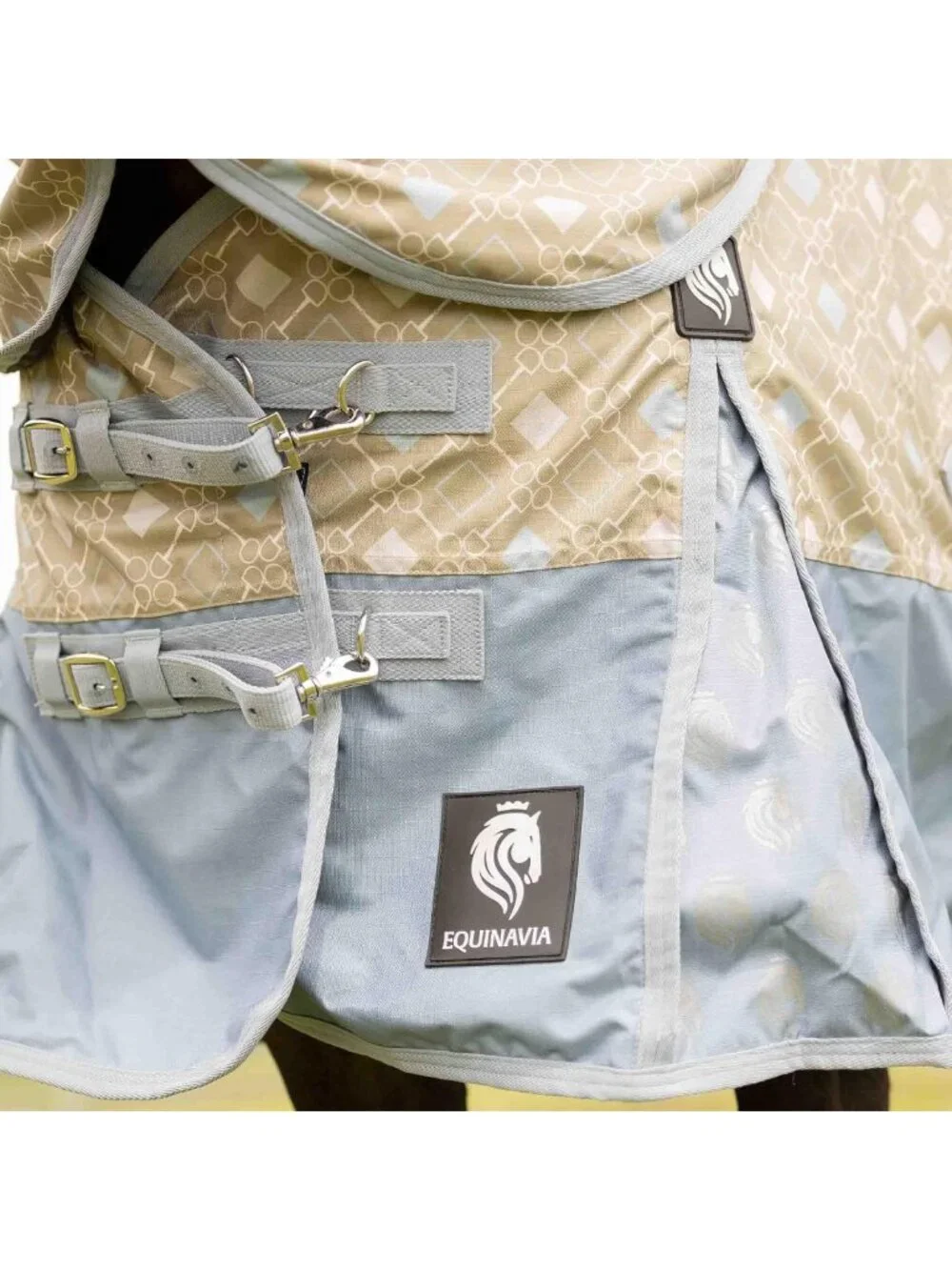 Lightweight Waterproof Turnout Blanket, 100g Rain Sheet for Horses, Durable